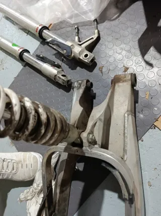 Amortiguador Derbi GPR 125 2T