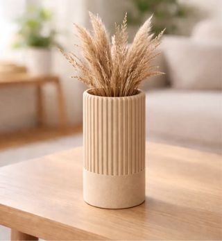 Jarron de plastico beige diseño