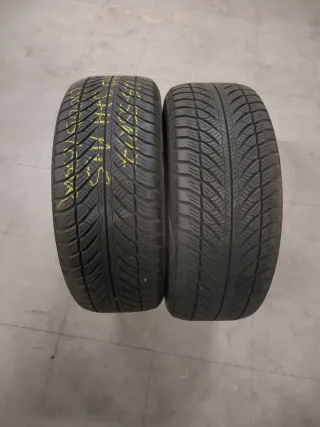 Goodyear 225/55R17 97H Invierno