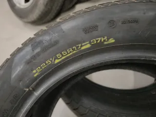 Goodyear 225/55R17 97H Invierno