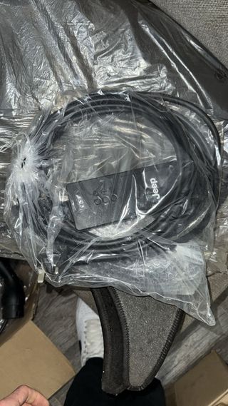 Cargador Coche Jeep Eléctrico