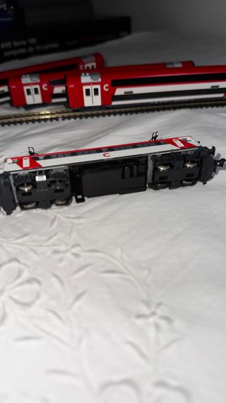 Cercanías RENFE 450+269 KATO–lista para circular