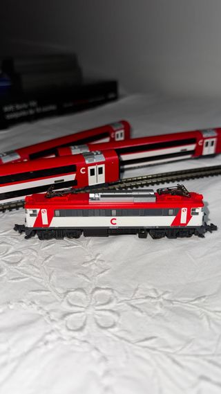 Cercanías RENFE 450+269 KATO–lista para circular