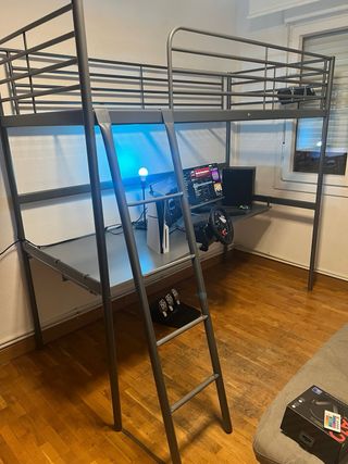 Litera con escritorio gris