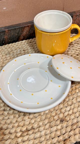 Taza infusión de porcelana, plato, colador y tapa