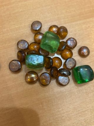 Pietre decorative in vetro colorato