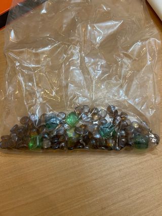 Pietre decorative in vetro colorato