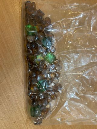 Pietre decorative in vetro colorato