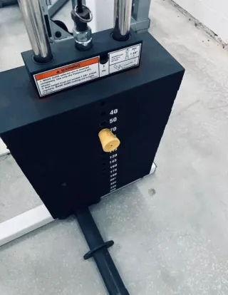 Máquina Paramount Seated Row Multigrip