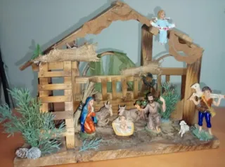 Presepio handmade:capanna, personaggi,decorazioni