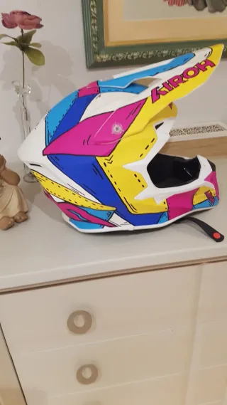 Casco Airoh Motocross Diseño Geométrico