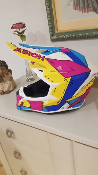 Casco Airoh Motocross Diseño Geométrico