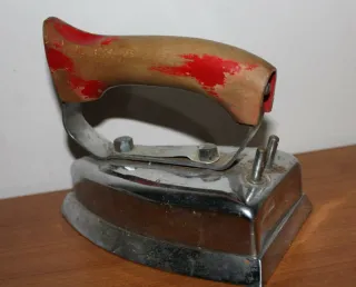 Ferro da stiro Zenit vintage anni '60