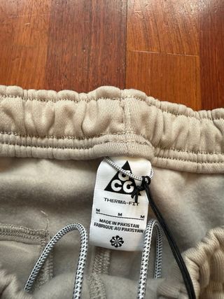 Pantalon Nike ACG - Talla M