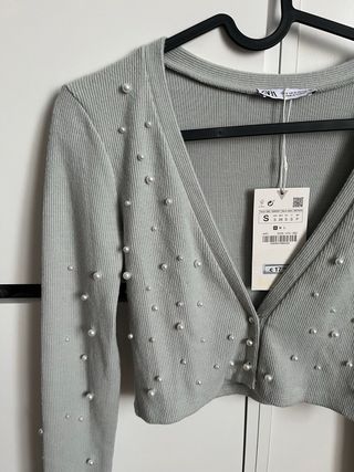 Chaqueta crop Zara perlas verde Talla S