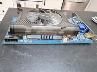 Tarjeta Gráfica Gigabyte GV-R465D2-1GI