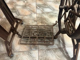 Máquina de coser antigua Sigma Modelo A