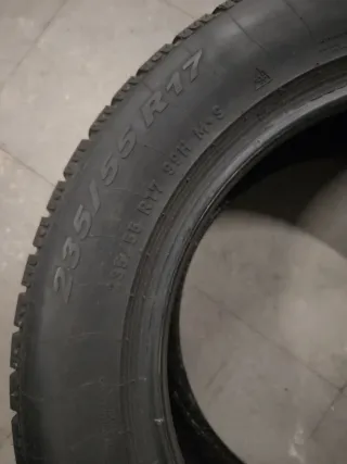 4 Neumáticos Pirelli 235/55R17 99H Invierno