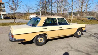Mercedes-Benz Clase E 1974