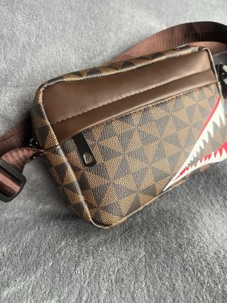 Bolso de hombro hombre estampado