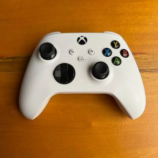 Xbox Series S 512GB Blanca + Mando casi nueva.