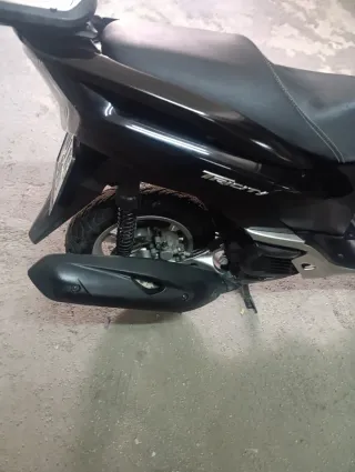 Yamaha Tricity 125 - Como Nueva