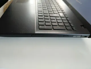 Portátil Asus X5552 Negro