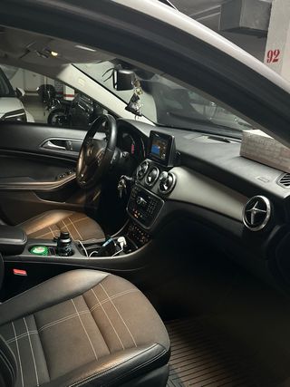 Mercedes-Benz GLA 2015