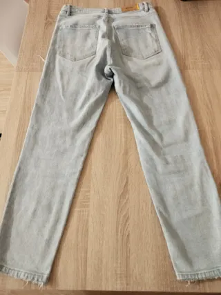 Pantalón Stradivarius