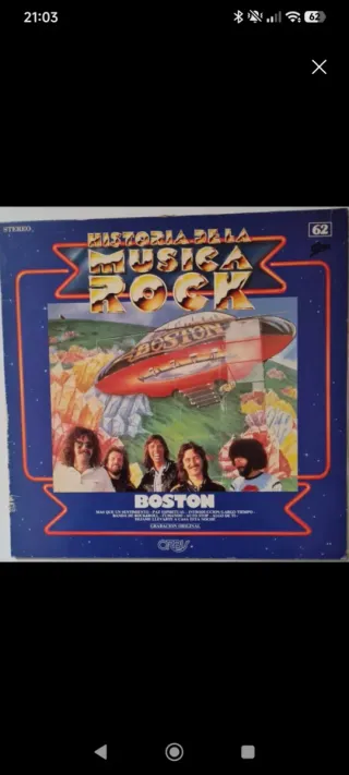 100 lps + 6 libros 'HISTORIA DE LA MÚSICA ROCK'.