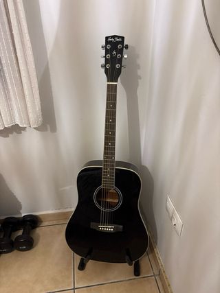 Guitarra Acústica Harley Benton Negra + Soporte