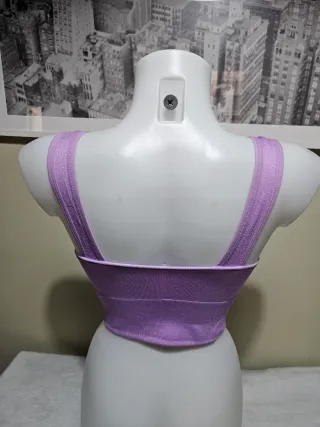 Top deportivo lila efecto Push-up