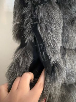 Chaleco pelo gris nuevo con etiquetas