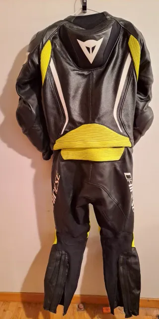 Mono Dainese Cuero  Talla 48