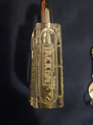 Candado transparente con llave