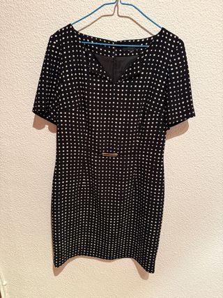 Vestido Negro con Lunares Blancos Manga Corta