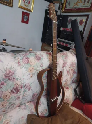 Yamaha Silent Guitarra Acustica