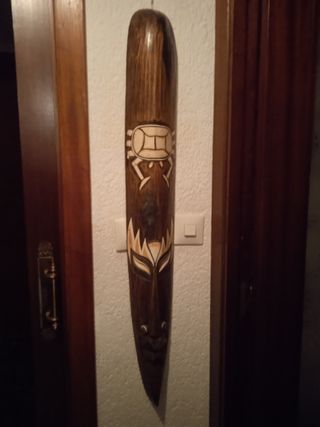 Figura ritual africana unica, tallada en madera