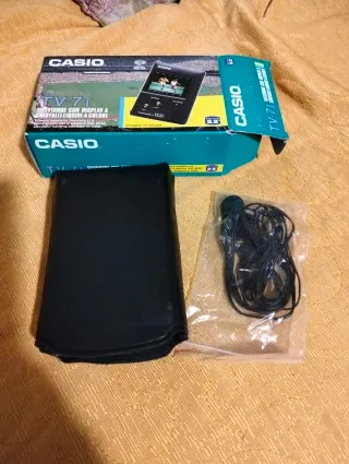 Casio TV-71 Televisore a colori portatile