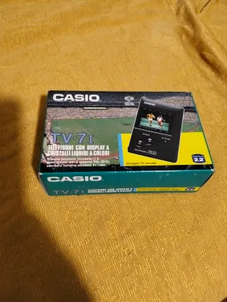 Casio TV-71 Televisore a colori portatile