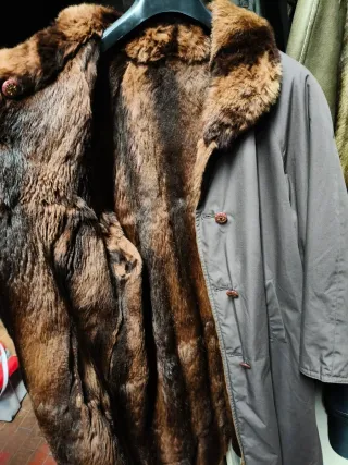Cappotto impermeabile con pelliccia