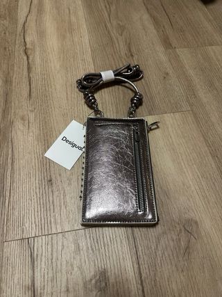 Cartera Desigual porta móvil