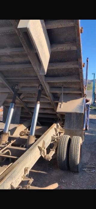 Nissan Eco T 1993 basculante