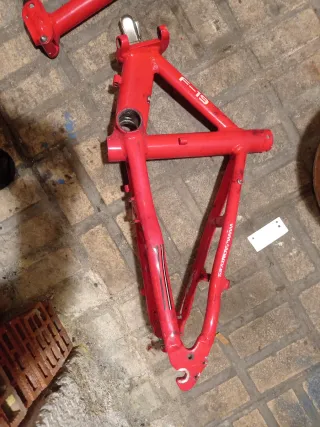 Cuadro Monty f-19 con tija manillar