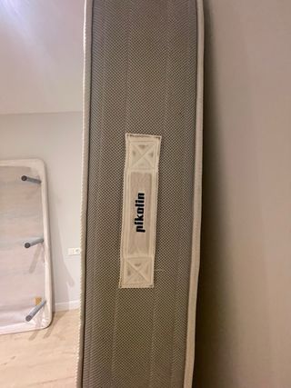 Somier tapizado y colchón de 150x190