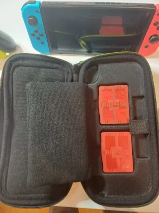 Nintendo Switch+4 Joy-Con sin drift+128 GB+4 juego