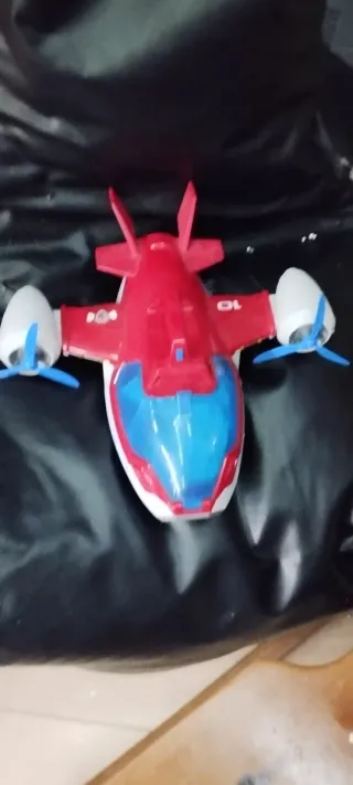Avião Patrulha Pata Vermelho e Azul