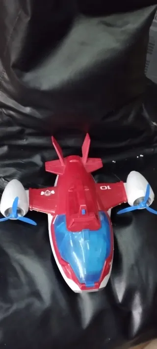 Avião Patrulha Pata Vermelho e Azul