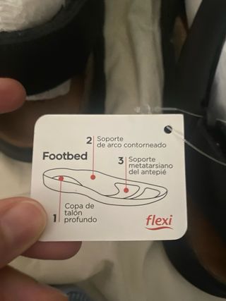 Sandalias de piel. Flexi.