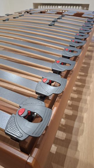 Cama con somier y colchón